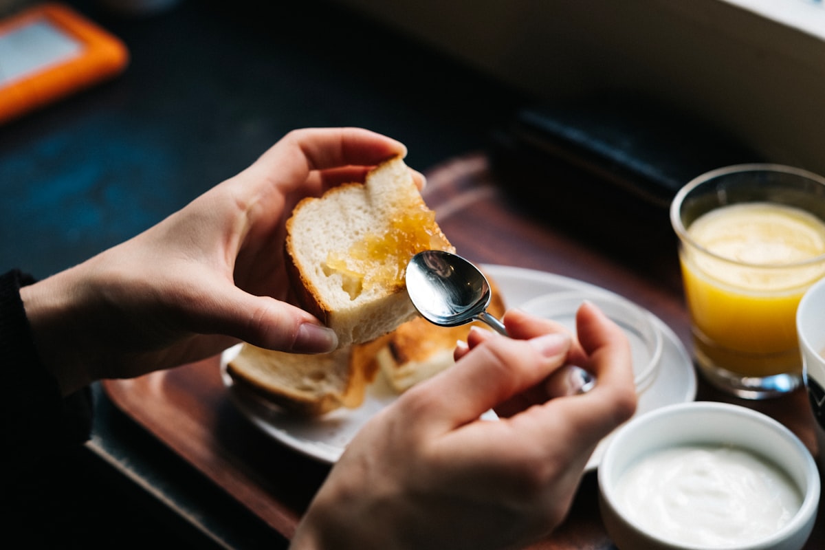 Balanced nutrition and healthy eating